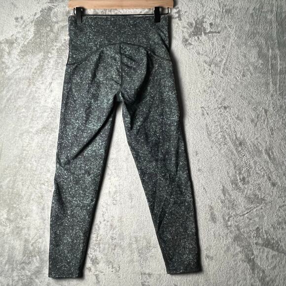 SPANX High Rise Tummy Control Booty Boost Printed Legging In Black Green Size MD - Picture 3 of 5